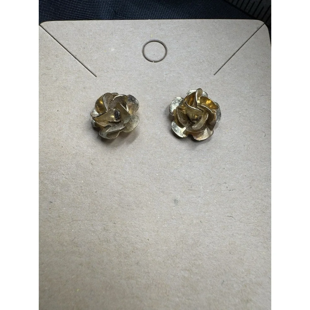 Vintage Gold Tone Rose Stud Earrings